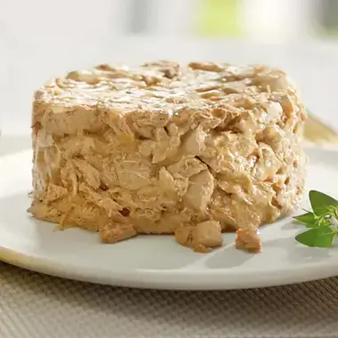 GOURMET® Gold Savoury Cake sisältää Nautaa